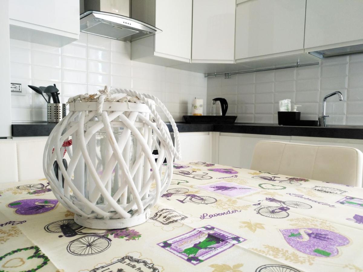 Mamma Casa Marina Center Apartments ريميني المظهر الخارجي الصورة