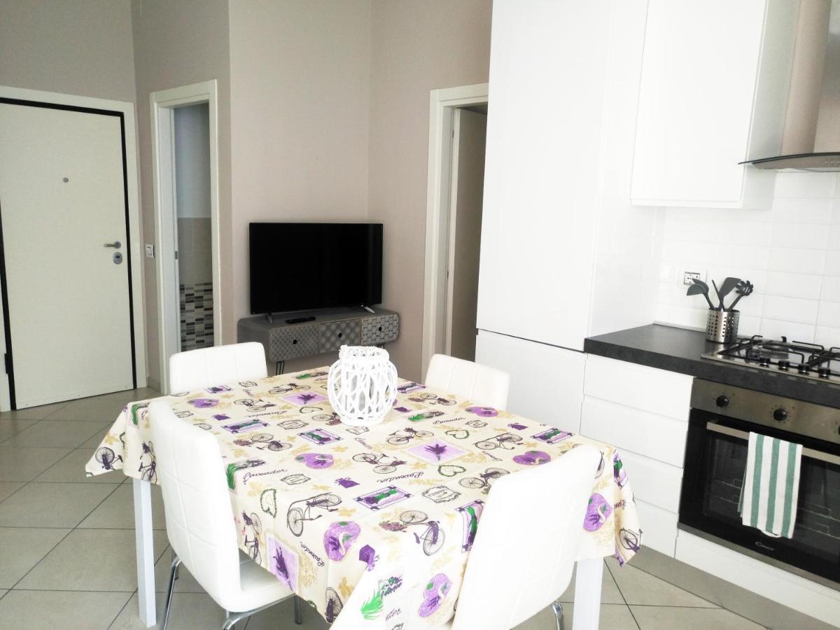 Mamma Casa Marina Center Apartments ريميني المظهر الخارجي الصورة